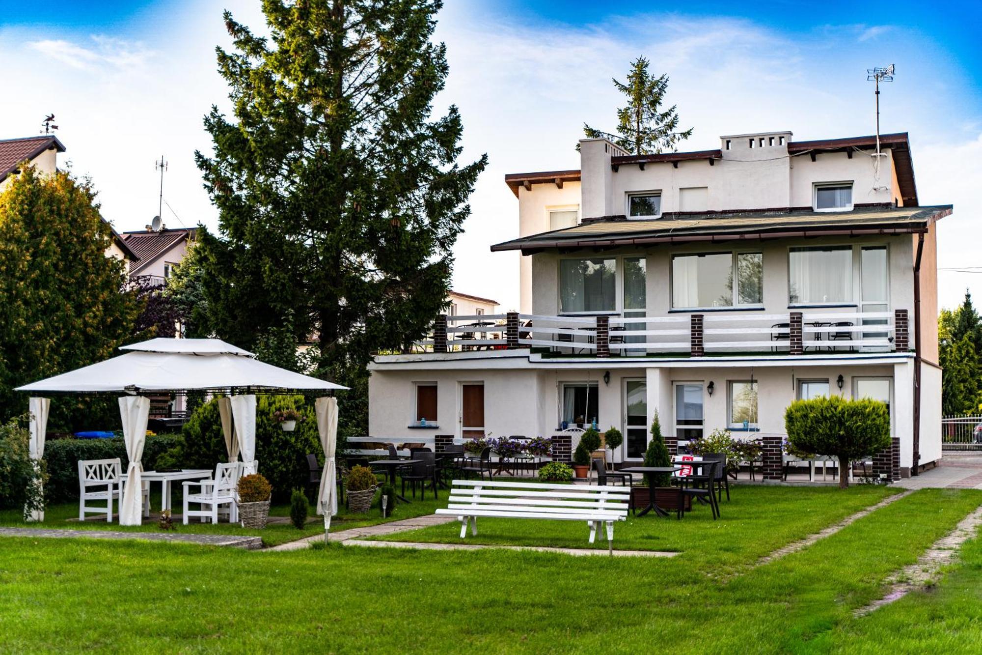Hotel Avista Mielno Unieście Exteriér fotografie