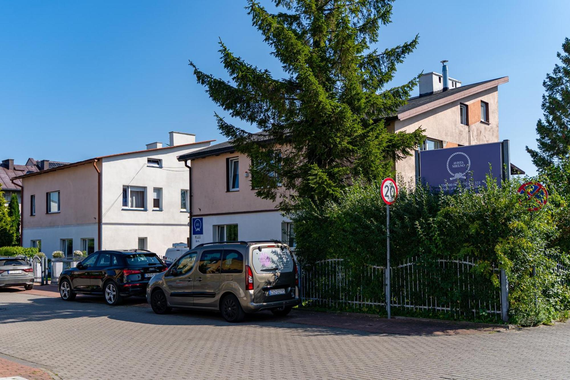 Hotel Avista Mielno Unieście Exteriér fotografie