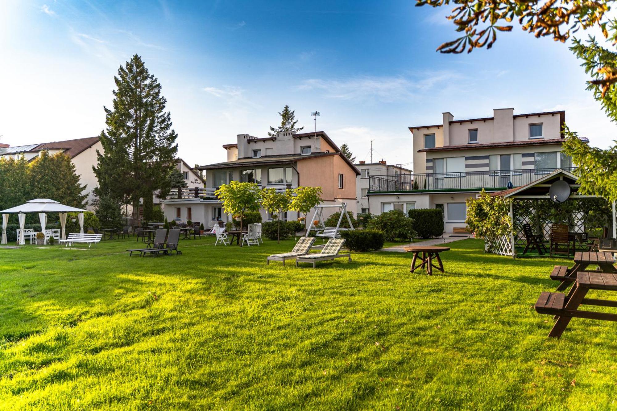 Hotel Avista Mielno Unieście Exteriér fotografie