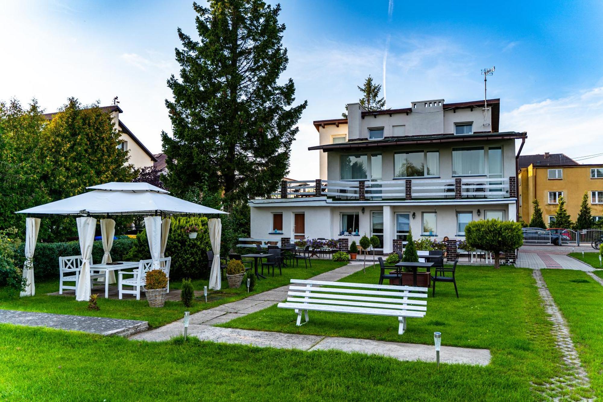 Hotel Avista Mielno Unieście Exteriér fotografie